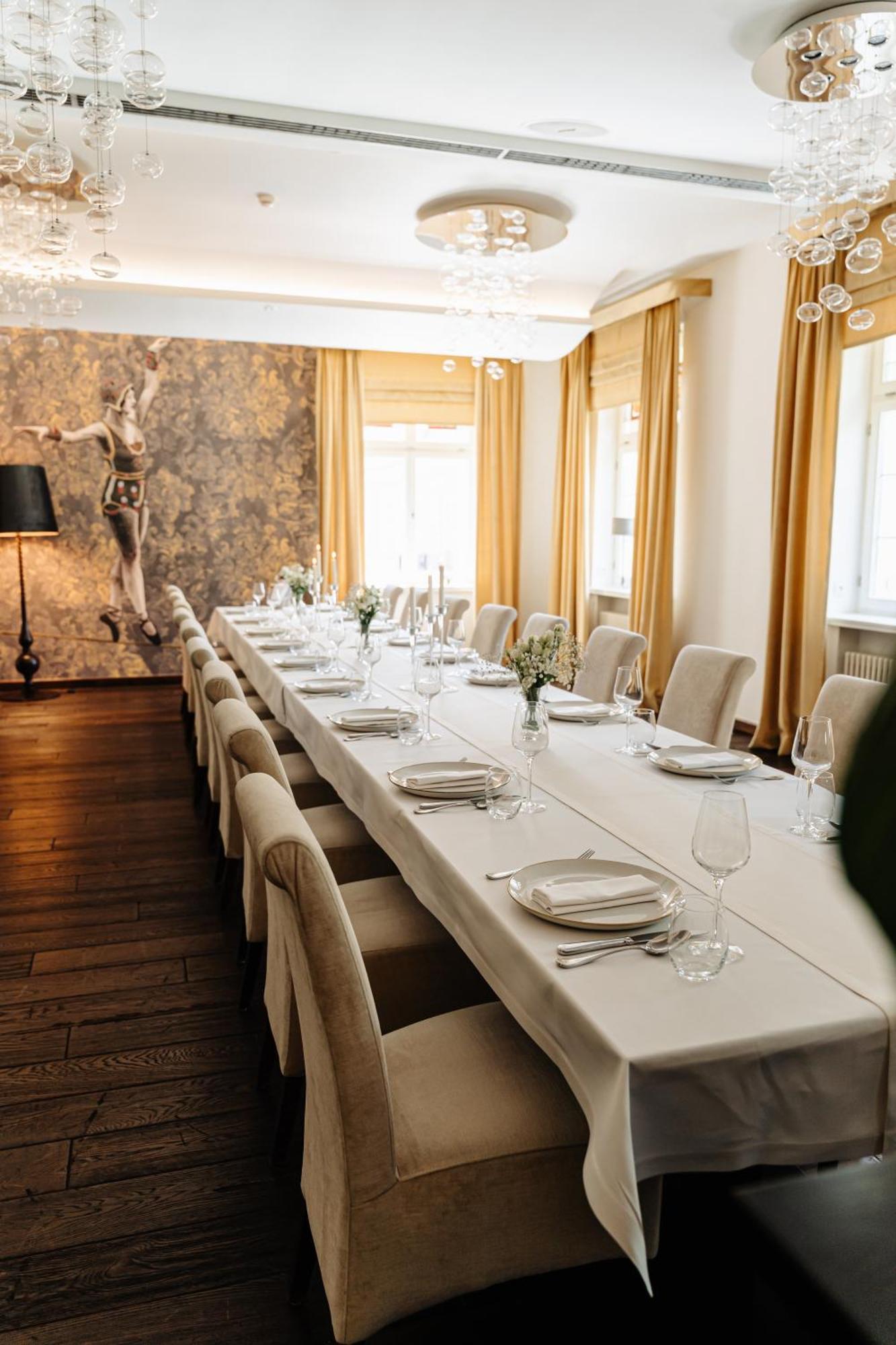 Hotel Wieniawa Leszno (Greater Poland)